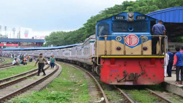 ঈদযাত্রা: বিক্রি হচ্ছে ২৭ মার্চের ট্রেনের টিকিট