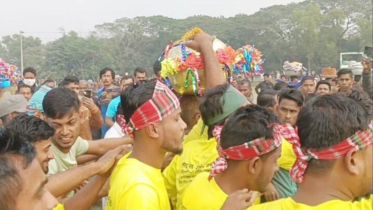 ঐতিহ্যবাহী ‘হুমগুটি’ খেলায় লাখো মানুষের ঢল