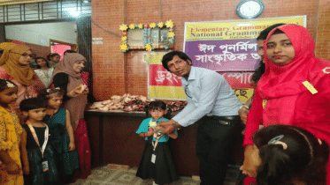 ব্যতিক্রমি আয়োজন :ঈদ পরবর্তী প্রথম ক্লাসে শিক্ষার্থীদের ঈদ সালামি প্রদান