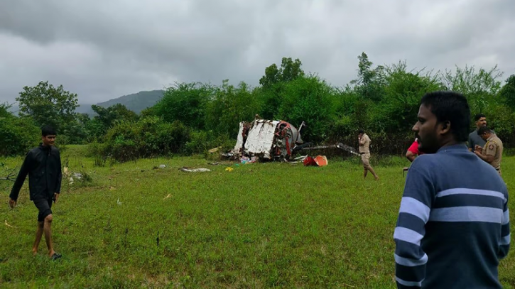 ভারতে হেলিকপ্টার বিধ্বস্ত