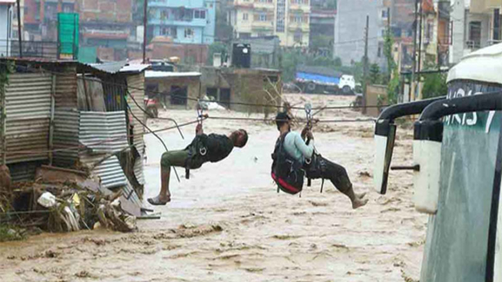 নেপালে বন্যা ও ভূমিধসে মৃত্যু বেড়ে ১১২